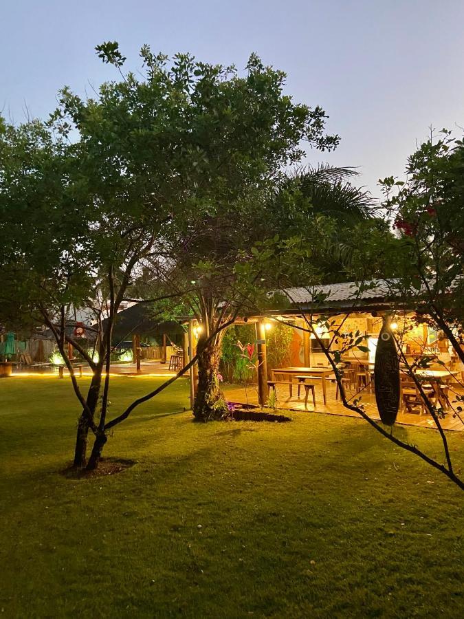 Bahia Surf Camp Hotel Abrantes Exterior foto