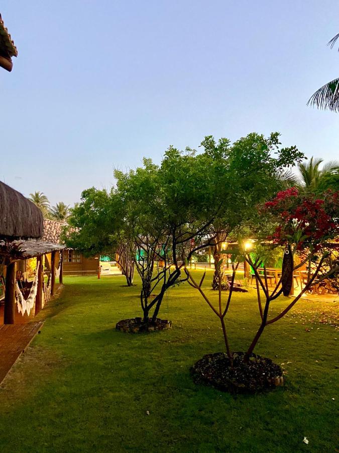 Bahia Surf Camp Hotel Abrantes Exterior foto