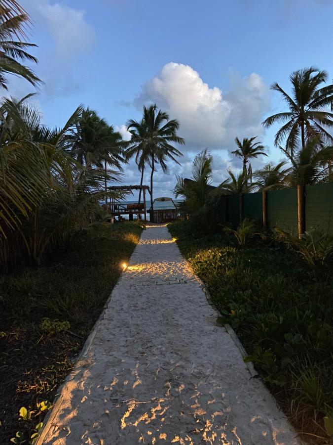 Bahia Surf Camp Hotel Abrantes Exterior foto